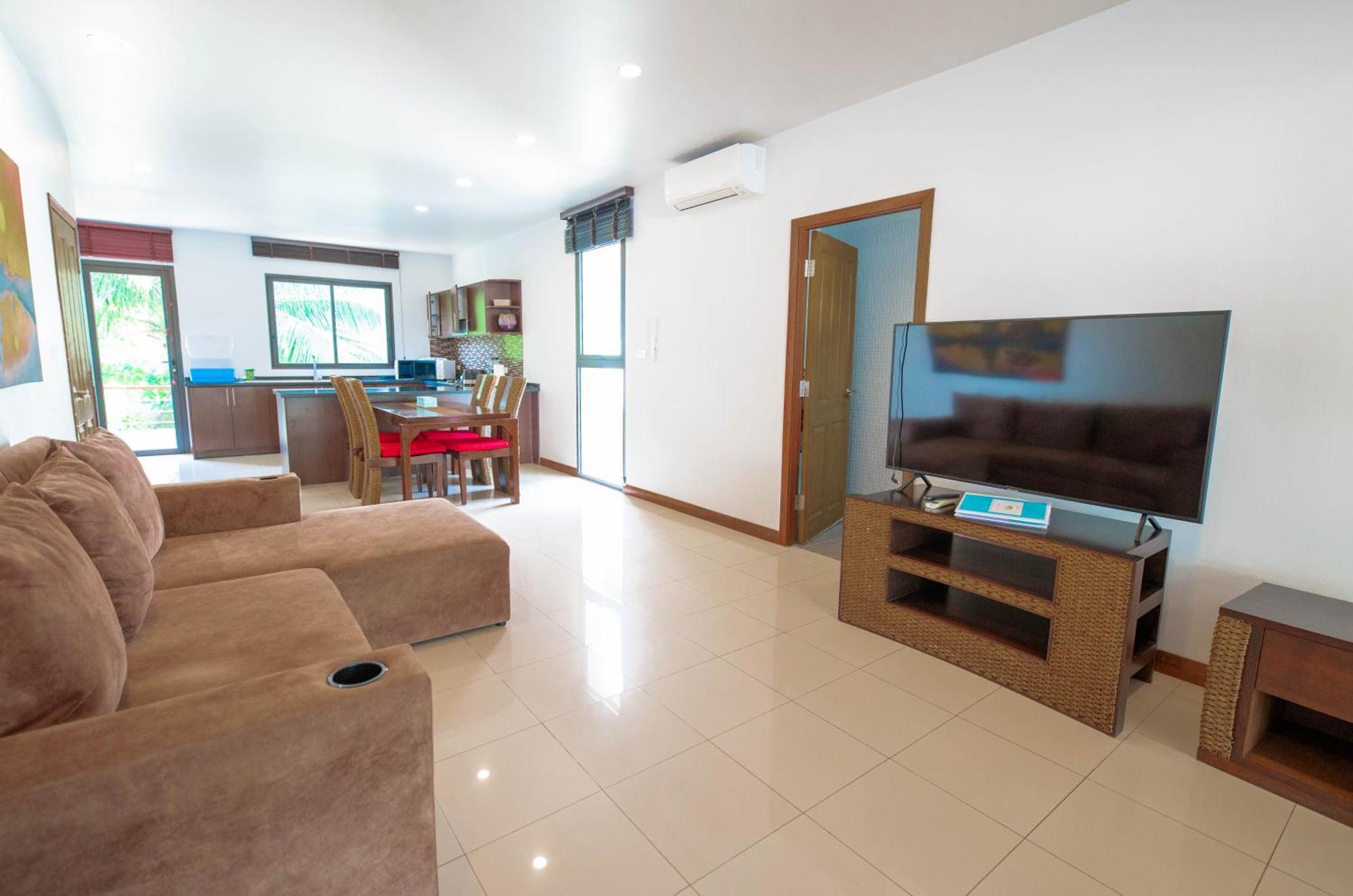 Townhouse 10 In Choengmon Garden